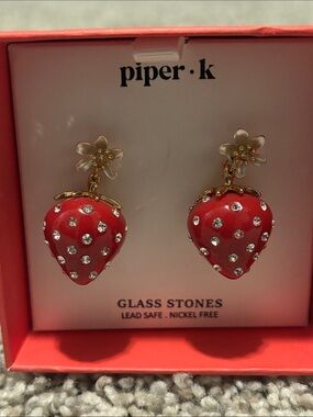 NWT Piper K Strawberry Earrings